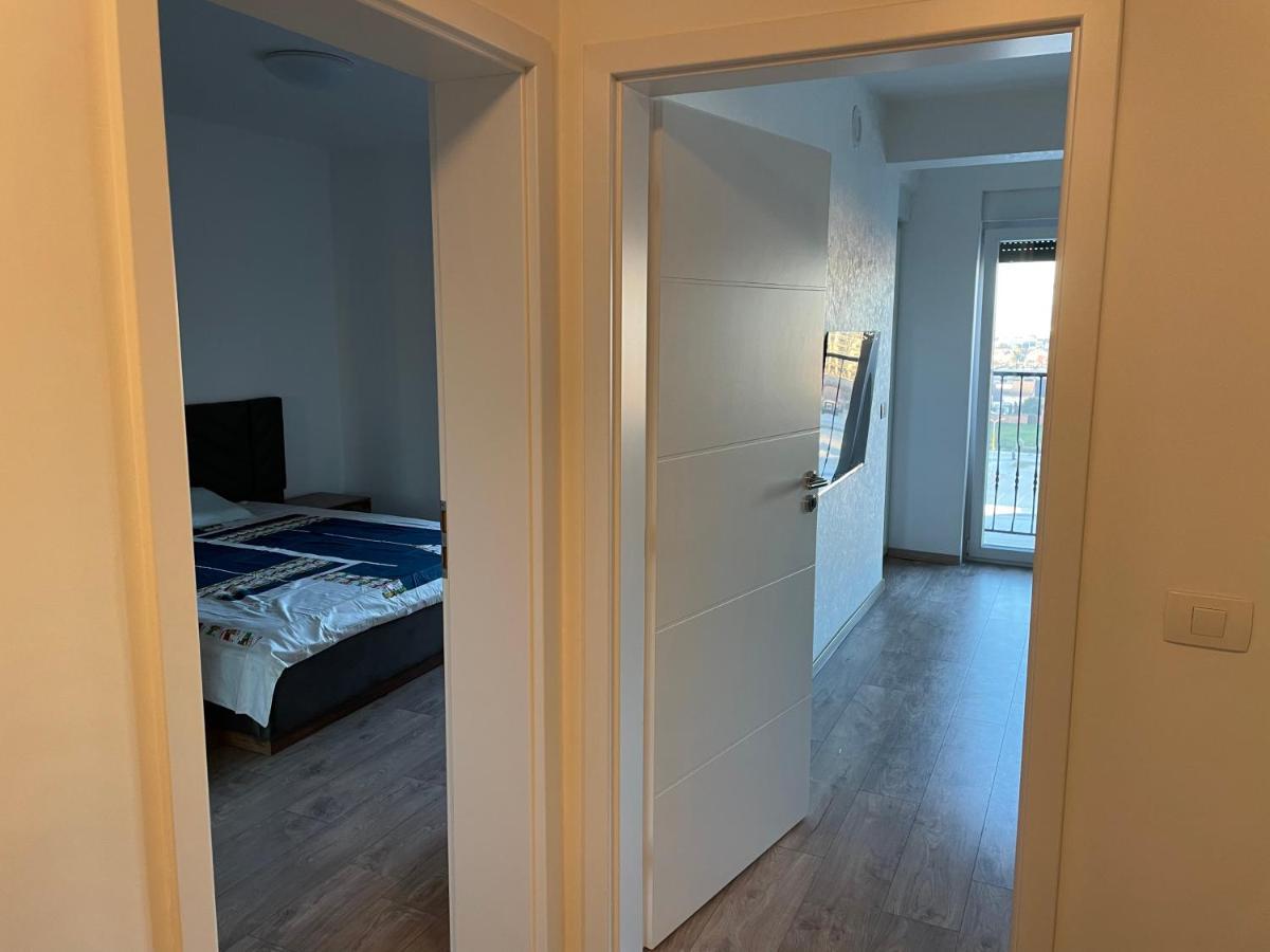 Shooter Apartments Uroševac Exterior foto