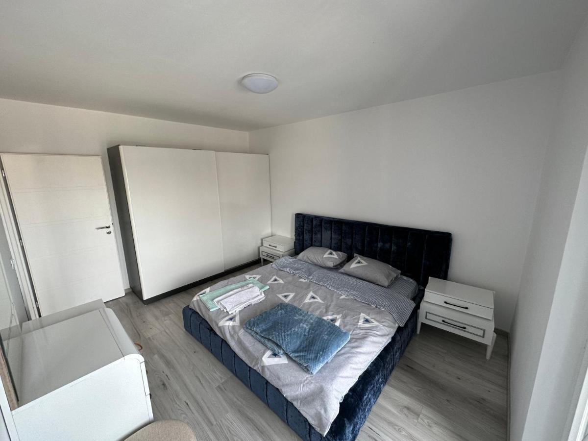 Shooter Apartments Uroševac Exterior foto